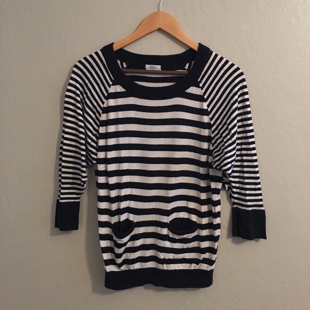 Black & white sweater